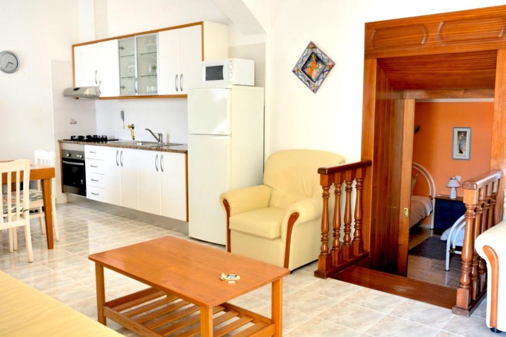 דירות אלבופיירה Casa Da Horta, Vale Carro Olhos De Agua חדר תמונה